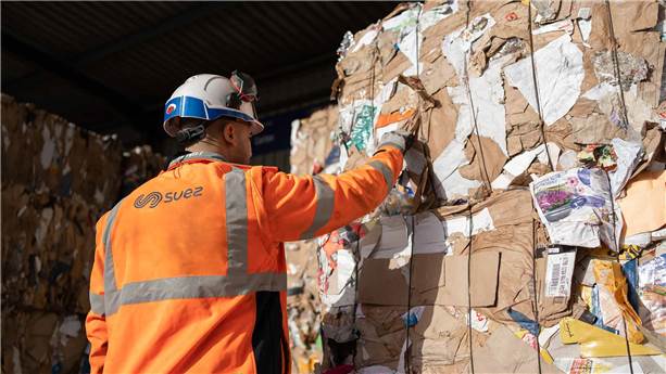 Selective collection sorting center in Poitiers, France