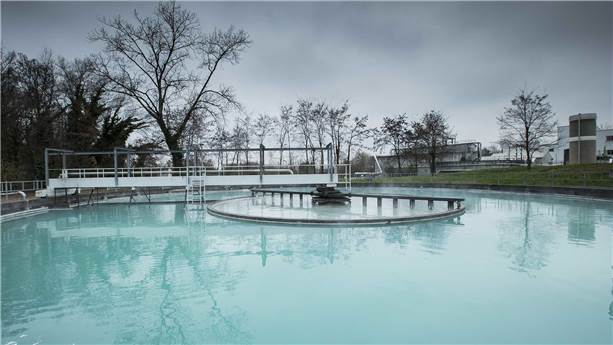 Clarifier and scrapper bridge of bottom sludges, at Papeteries du Léman site