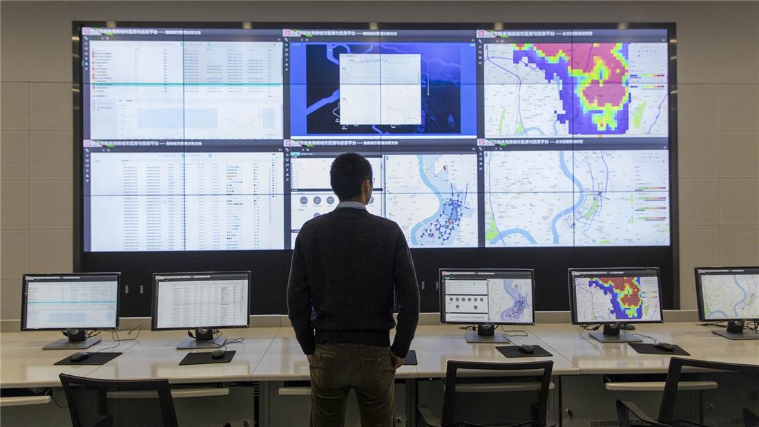 Salle-controle-Sponge-City-Chongqing Yuelai sponge city platform control room in Chongqing, China